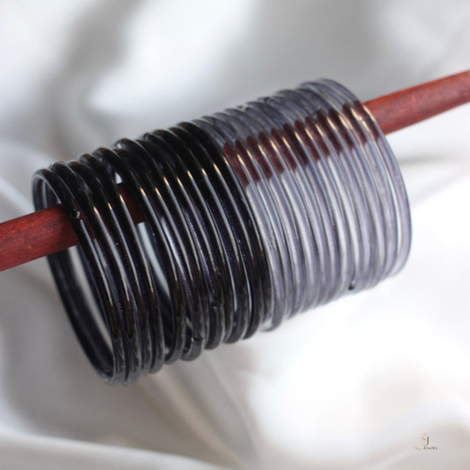 Onyx Black Jelly Bangles — High-Gloss Translucent Stack - Image 2